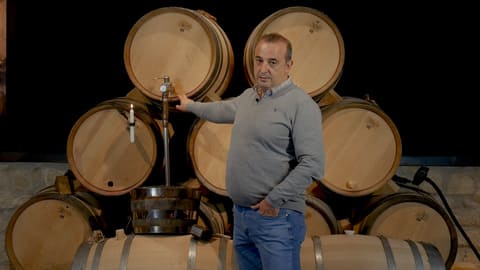La importancia de la trasiega en la elaboración de los vinos clásicos de Rioja